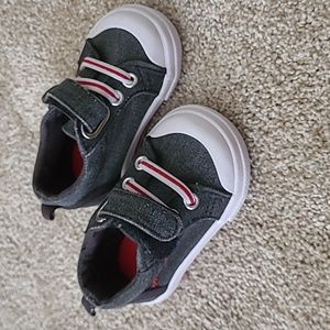 Granimals gret/red/white velcro strap boys shoes size 2 very lightly worn